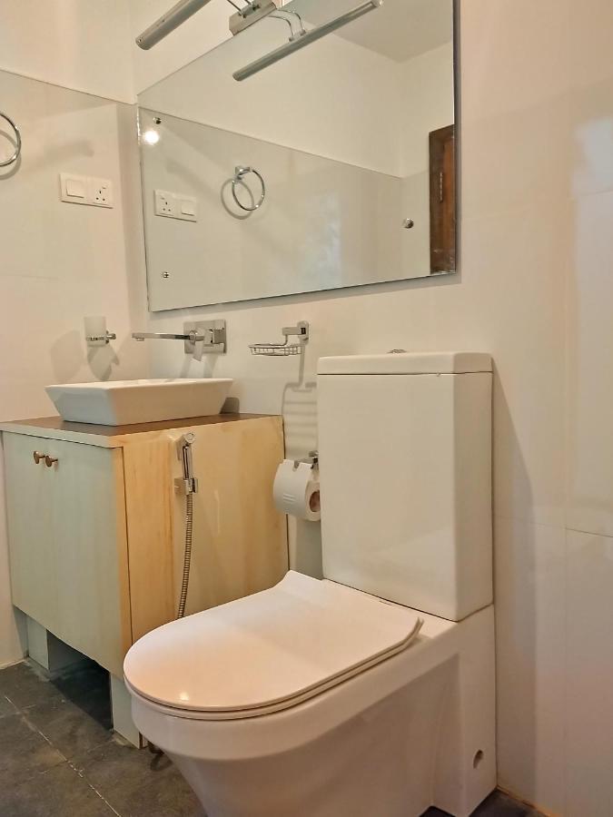 Once In Ella Hotel Екстериор снимка