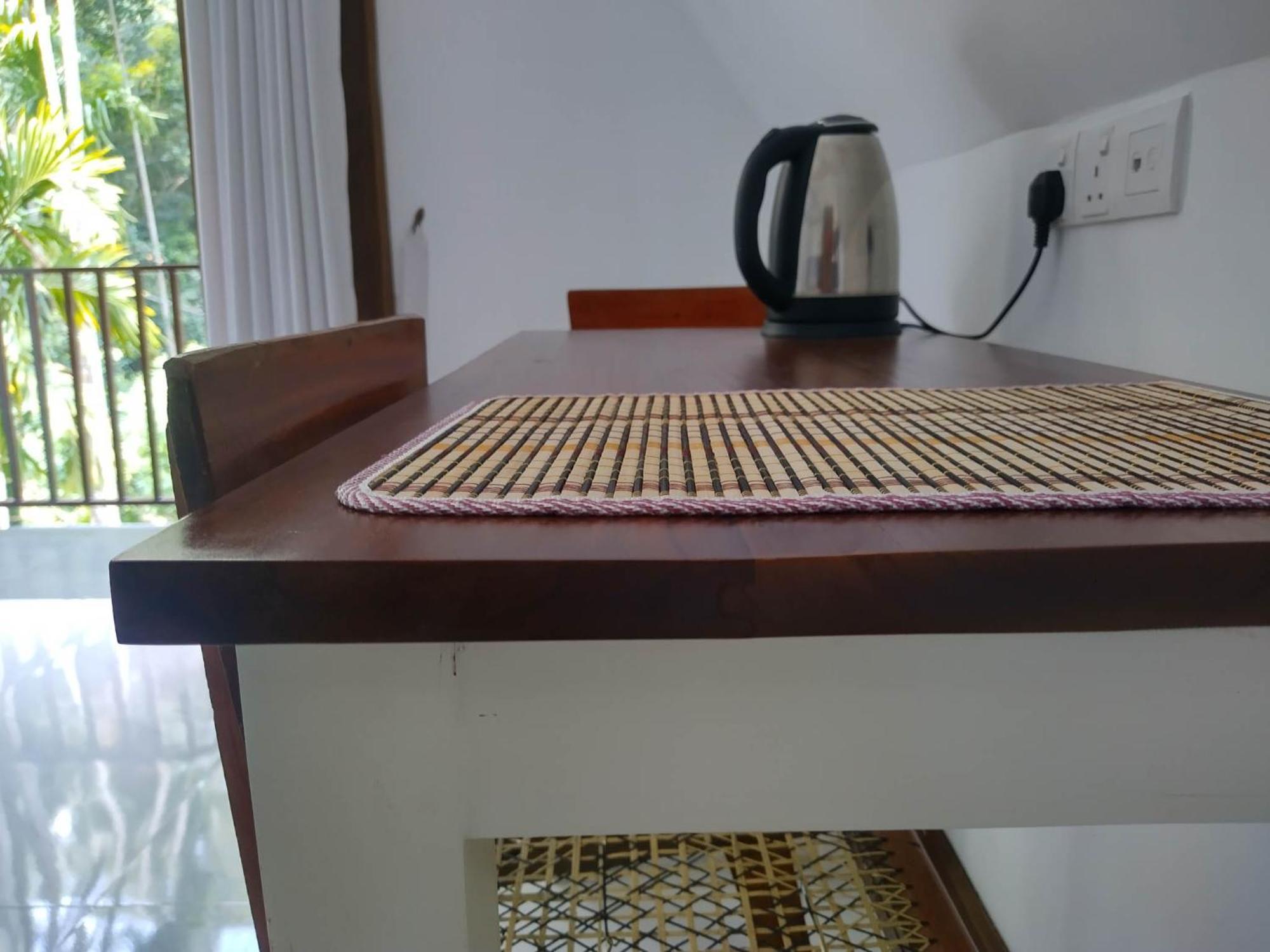 Once In Ella Hotel Екстериор снимка